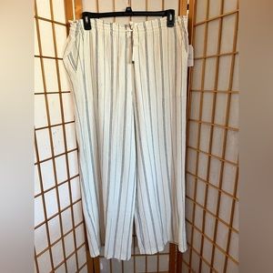 Black & White Pin Stripped Linen Pants